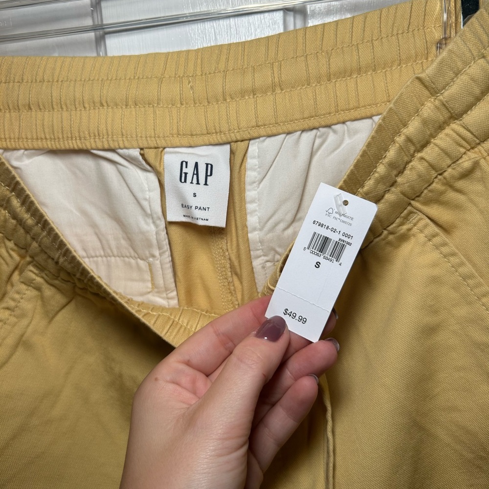 Yellow pants - Picture 5 of 5